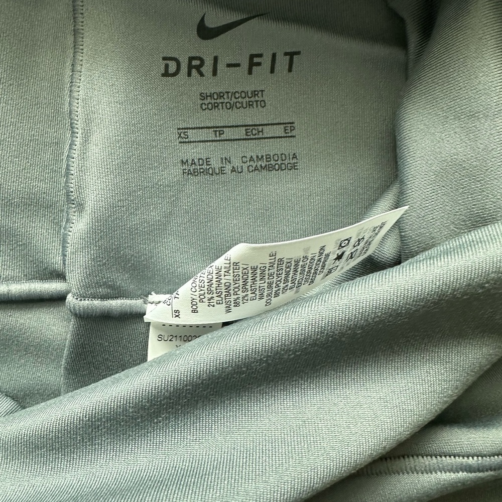 Nike Women Maternity athletic Leggings - Picture 3 of 4